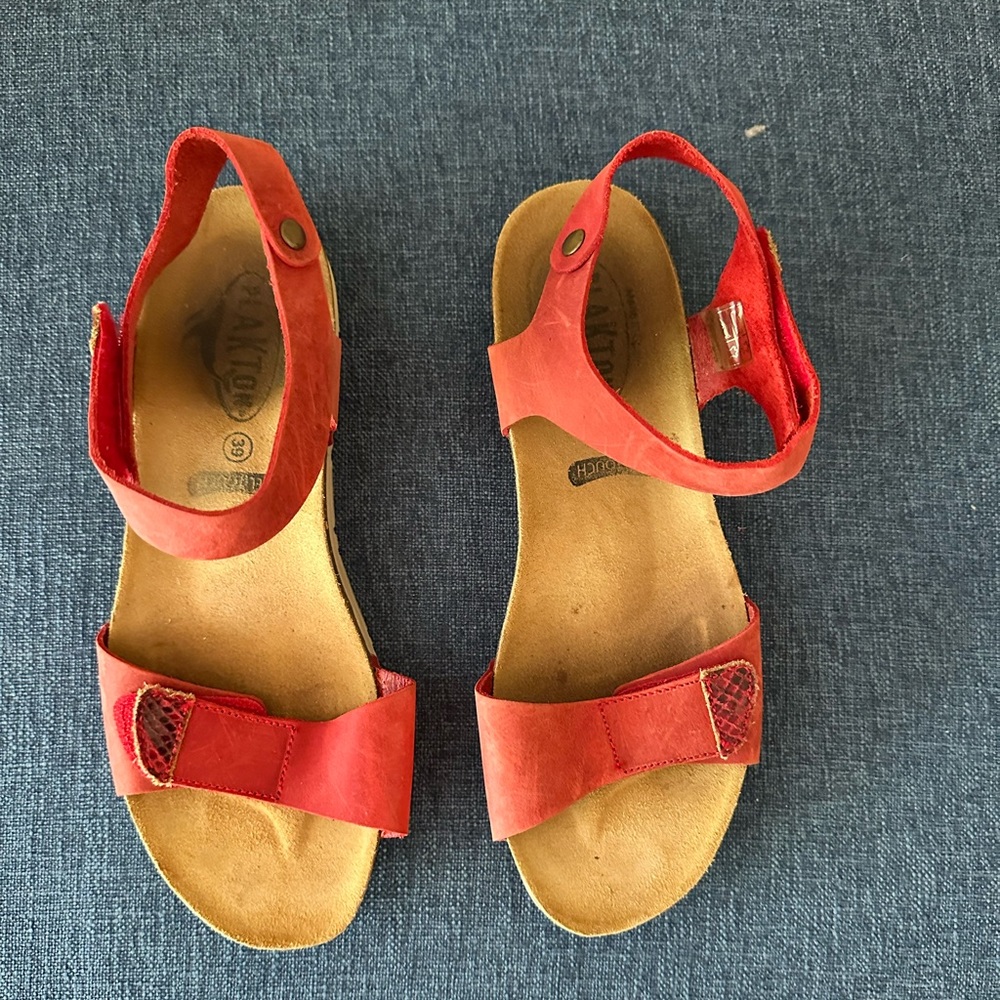 Plakton Sandal double adjustable red band 39